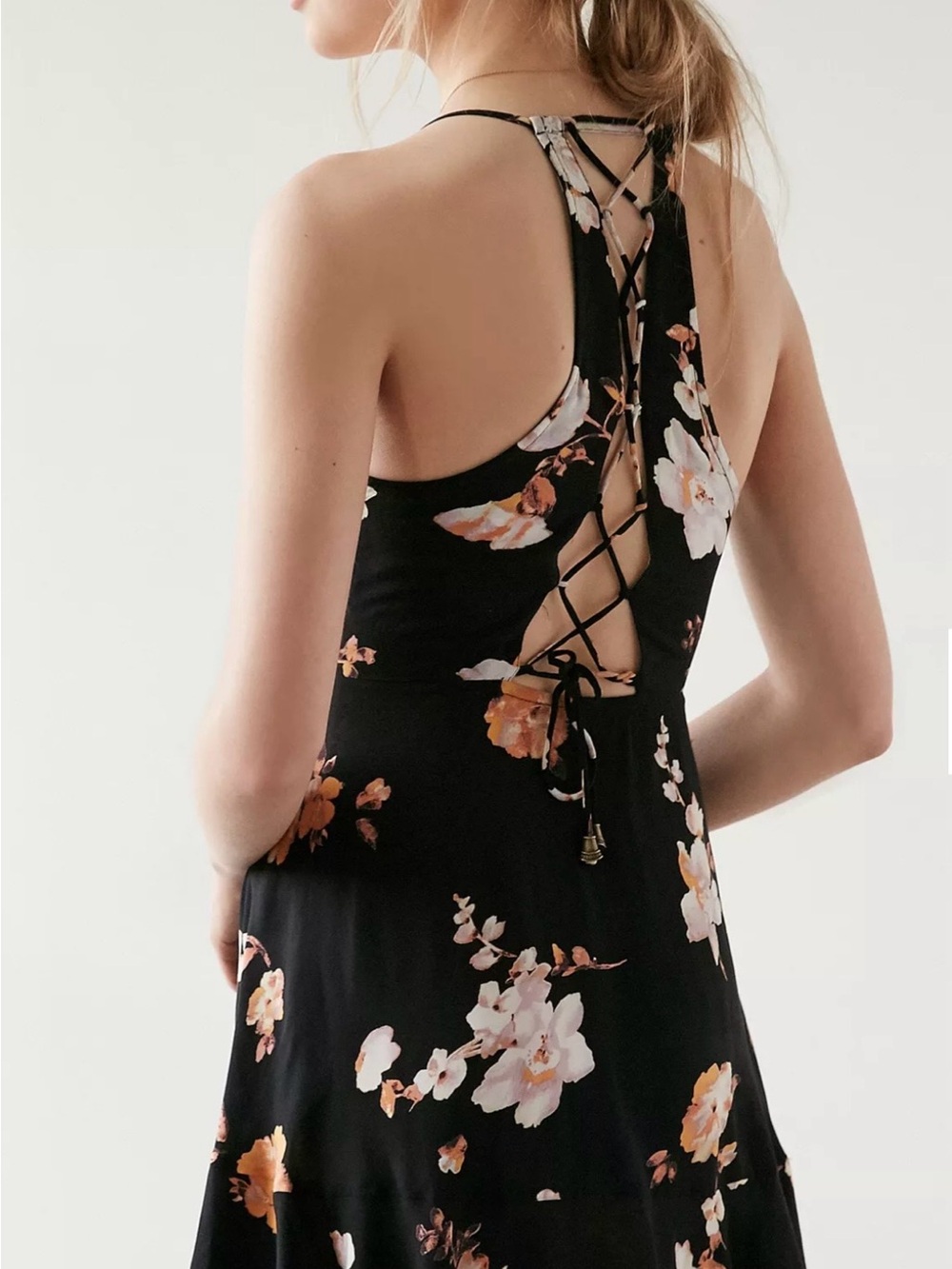 Kimchi Blue Black floral print mini dress Size 6 waist 28”